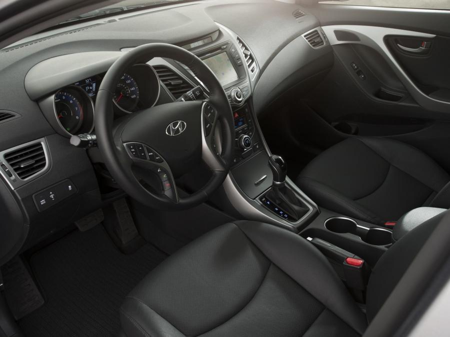  Hyundai Elantra Limited 2014 года  (US) (фото 16 из 27)
